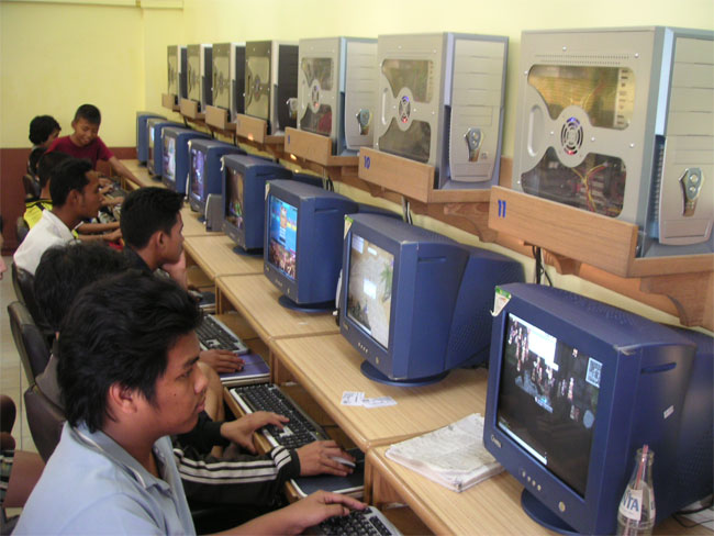 Польза от компьютерных игр на работе? . - Mixcity.net