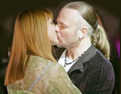 http://daily.com.ua/upload/Image/Tabloid2/Kiss_Star/1.jpg