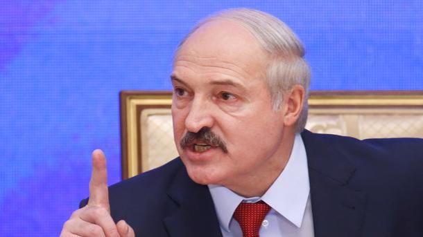 Лукашенко: В Беларуси сокращение поставок нефти от РФ должно быть замещено альтернативными вариантами