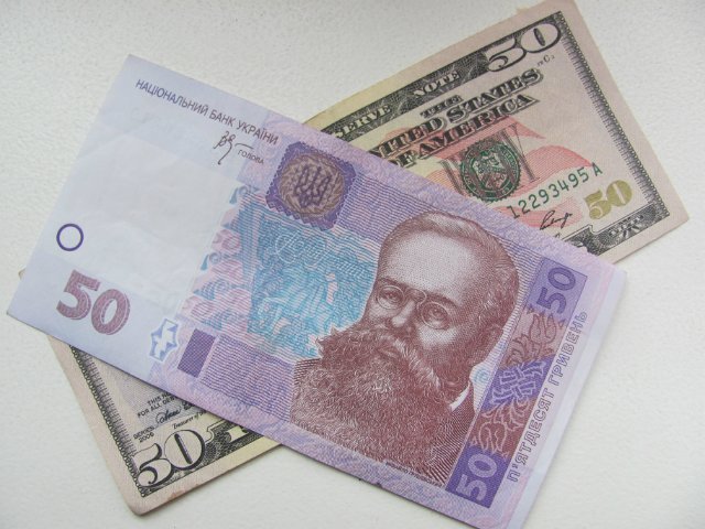 Доллар скоро вернется к отметке 27 гривен - эксперты
