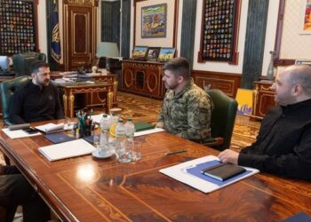 Зеленський провів нараду з Умєровим і Гнатовим