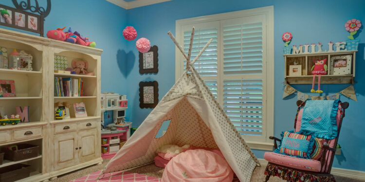 Чем наполнить игровую зону в комнате девочки