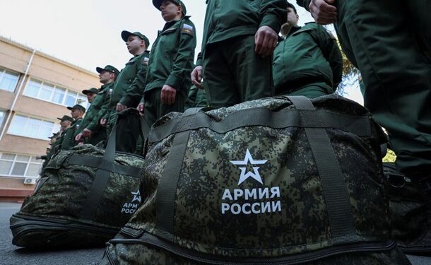 Путін оголосив наймасовіший призов за 14 років