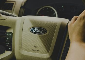 Ford відкликає понад 148 тисяч авто в США