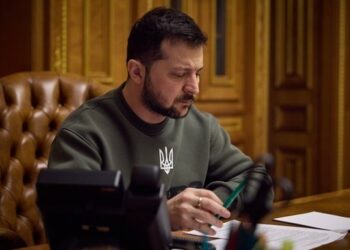 Зеленський ввів санкції проти артистів із Росії