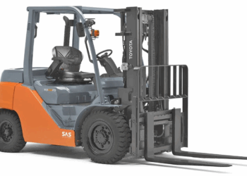 Сравнение компактных решений и тяжелой техники Tekmanforklift
