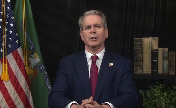 Сигнал Росії: Бессент прокоментував угоду з Києвом