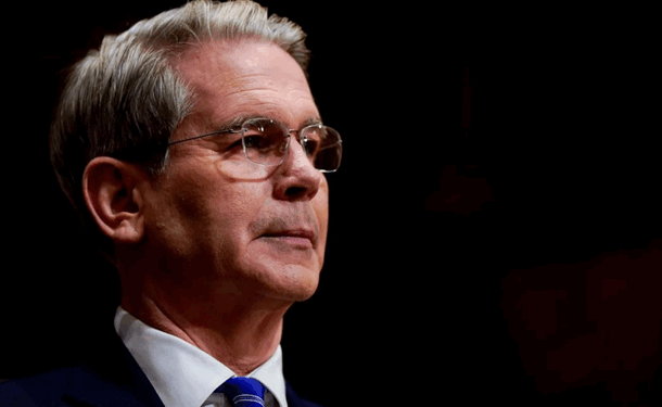 Глава мінфіну США назвав Путіна злочинцем