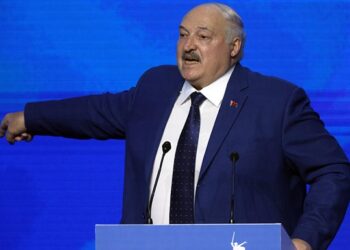 Лукашенко пояснив дефіцит картоплі в Білорусі