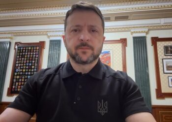 Зеленський привітав українок з Днем матері