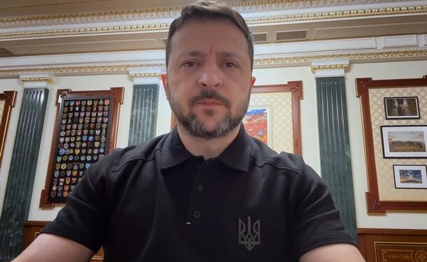 Зеленський привітав українок з Днем матері