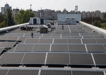 В Україні триває зниження споживання електроенергії