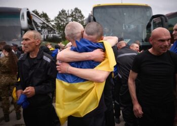 З російського полону повернулись 303 військових