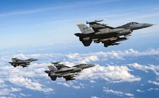 Нідерланди спорядять Києву останній обіцяний F-16