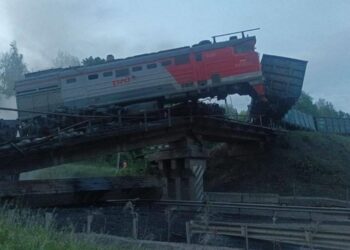 Обвал мостів у РФ: росіяни заявили про підриви