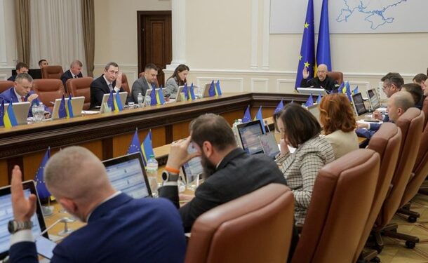 Уряд вирішив збільшити видатки на 449 млрд