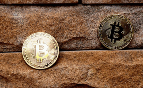 Криптовалюта Bitcoin продовжує зростати в ціні