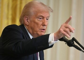 Трамп вимагатиме від Путіна безумовного припинення вогню – Барро