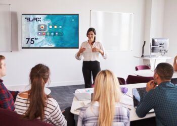 Мультимедійне обладнання для НУШ: чому це важливо для сучасної школи