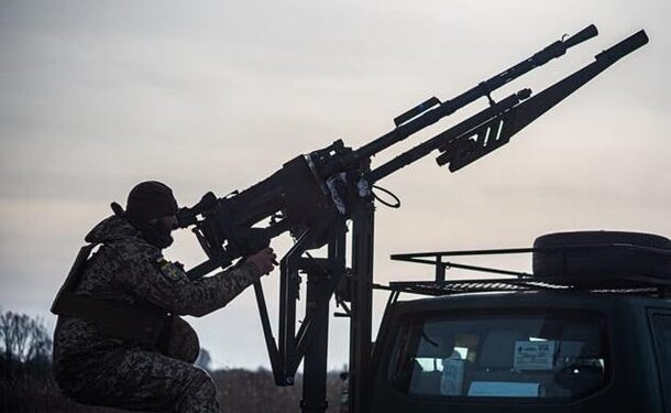 Київ атакували російські дрони: працює ППО