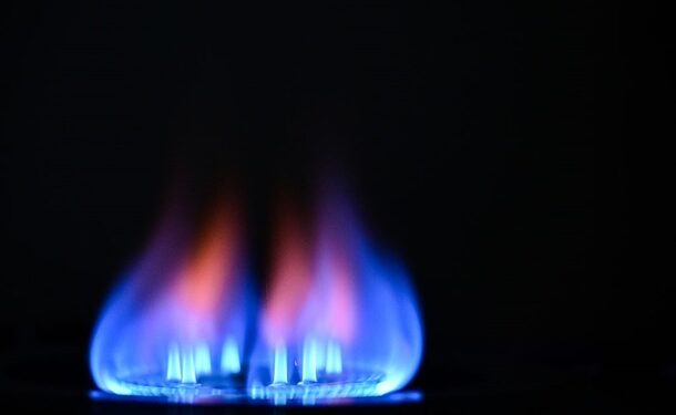 Треба економити: в Україні різко зросло споживання газу