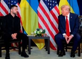 Трамп назвав умову для візиту Зеленського до США