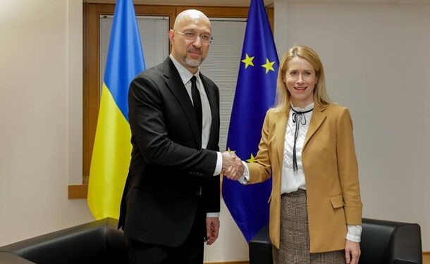 ЄС розвиватиме оборонну співпрацю з Україною