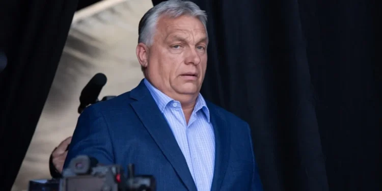 Орбан відправляє до Москви велику делегацію – готуються співпрацювати після санкцій