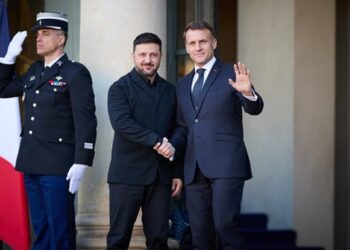 Зеленський провів зустріч із Макроном у Парижі