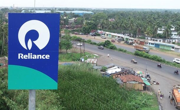 Найбільший НПЗ Індії “відхрестився” від нафти з РФ після погроз Трампа