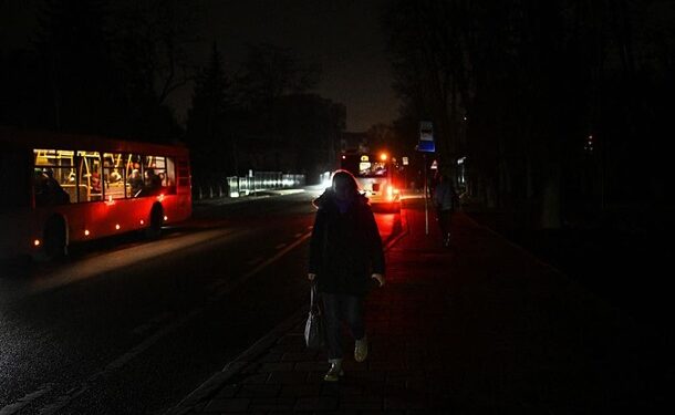 У Львові відключили світло в частині лікарень