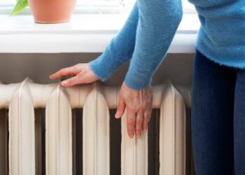 У Києві фактично 3000 будинків і досі без тепла