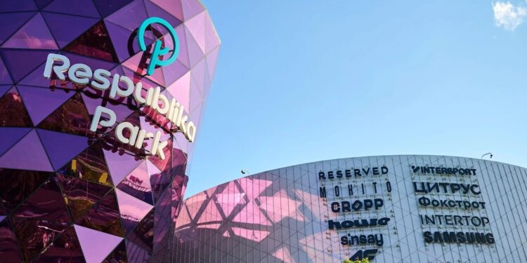 Хто є власником Республіка Парк: податкові надходження та позиції серед ТРЦ Києва