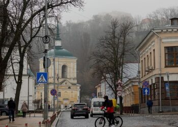 Укренерго анонсувало часткові відключення