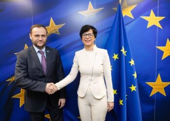 Вступ до України ЄС та захист енергетики – деталі зустрічі Олексія Кулеби з Мартою Кос