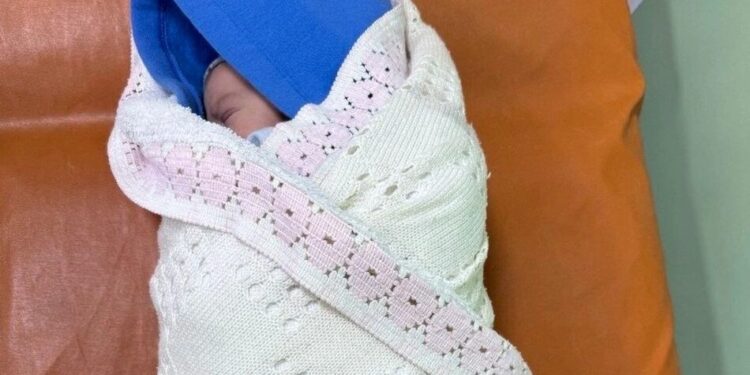 У Миколаєві немовля залишили у "вікні життя"