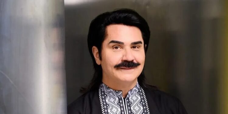 Павло Зібров розкрив свій секрет густих вусів – рецепт від народного артиста України