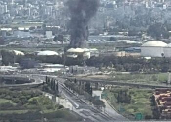 Пожежа сталася на нафтопереробному заводі в Хайфі після обстрілу Ірану та Хезболли