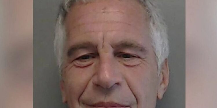 Жертви Джеффрі Епштейна позиваються проти Трампа та Google через витік персональних даних