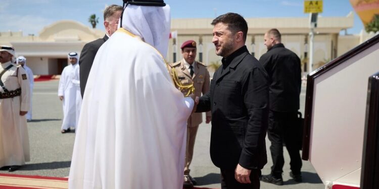 Зеленський прибув до Катару після візитів у Саудівську Аравію та ОАЕ