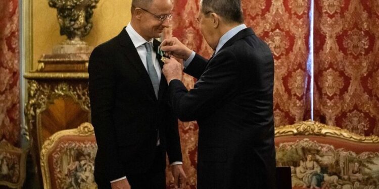 Сійярто передавав лаврову стратегічну інформацію щодо критичних питань ЄС – у ЗМІ злили аудіо переговорів