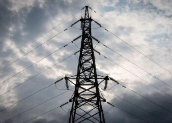 росія атакувала енергетичну інфраструктуру, без світла частина жителів 6 областей, графіки – увечері