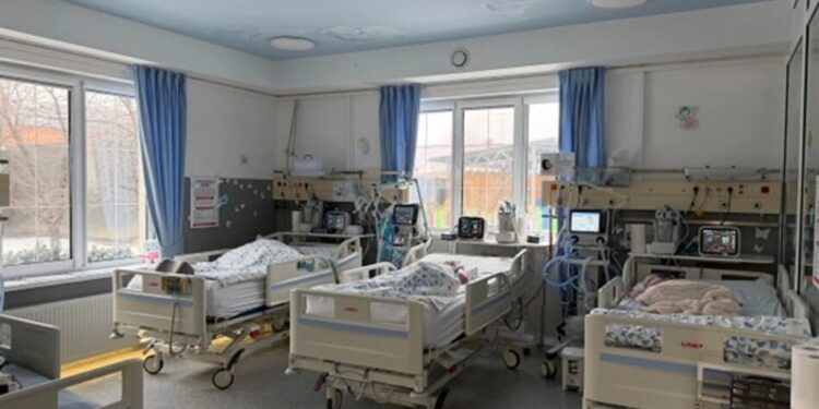 "Фундація Течія" Олега Крота підтримала "Місто добра": у центрі для важкохворих дітей відкрили операційну