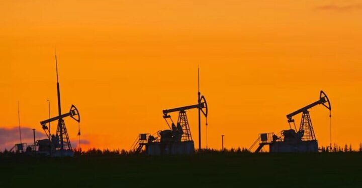 Ключові порти рф на Балтиці призупинили експорт нафти і пального після атак дронів – Reuters