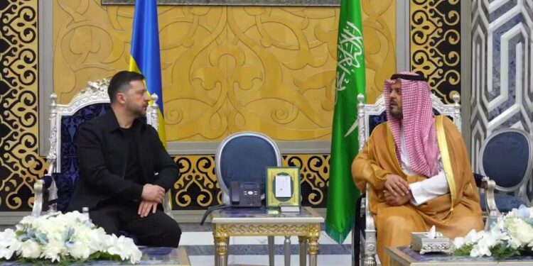 Україна хоче укласти з Саудівською Аравією угоду про безпеку неба – ЗМІ