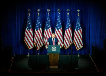 Трамп: Іран "так сильно" хоче укласти угоду, але "боїться про це сказати"