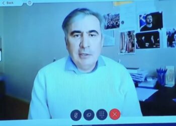 Знепритомнів і отримав травми – Саакашвілі стало погано у в'язниці