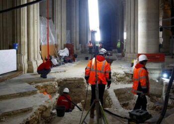 У Нідерландах під підлогою церкви знайшли ймовірні останки д'Артаньяна з "Трьох мушкетерів"