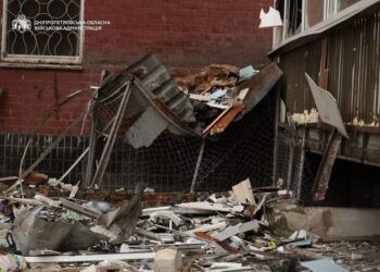 Кількість поранених через удар рф по багатоповерхівці у Дніпрі зросла до 7