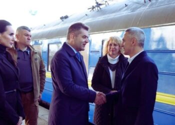 До Києва прибув в.о. прем'єра Болгарії з урядовою делегацією